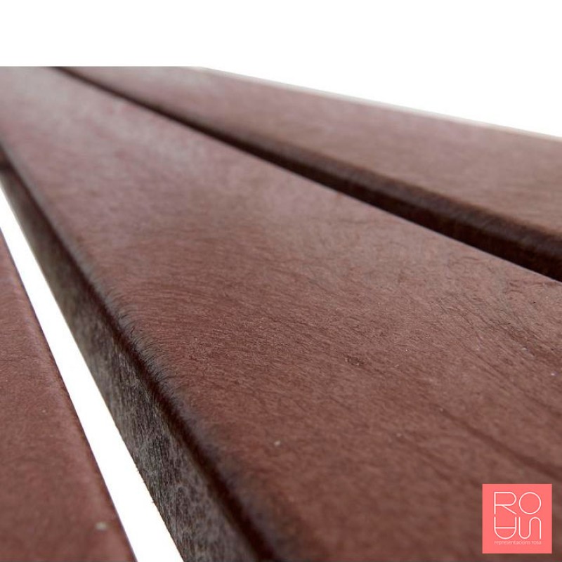 Banqueta Silaos per marquesines d'autobús en acer i plàstic reciclat